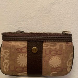 Brand: Ugg card holder/ wallet with key ring inside. Never been used.